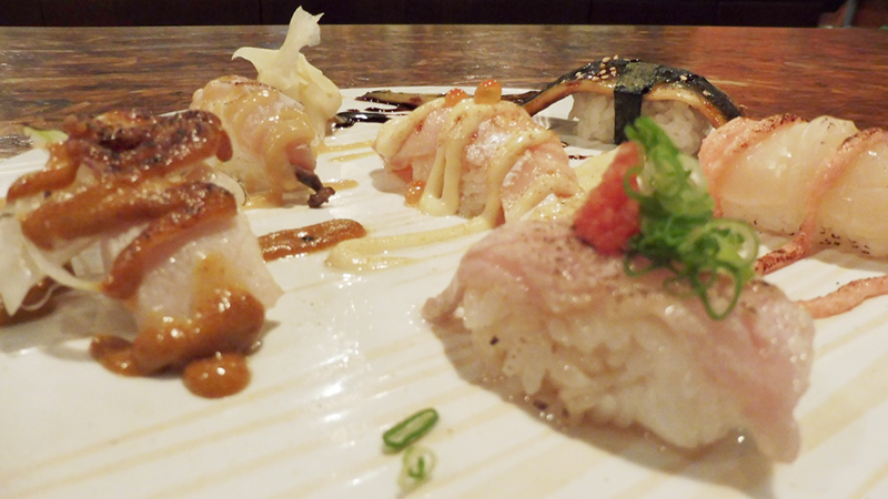 Aburi sushi platter at En