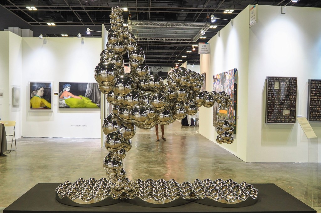 'The Dream Lady Series' by local artist Yeo Chee Kiong who uses fleeting stainless steel bubbles to form a female figure.