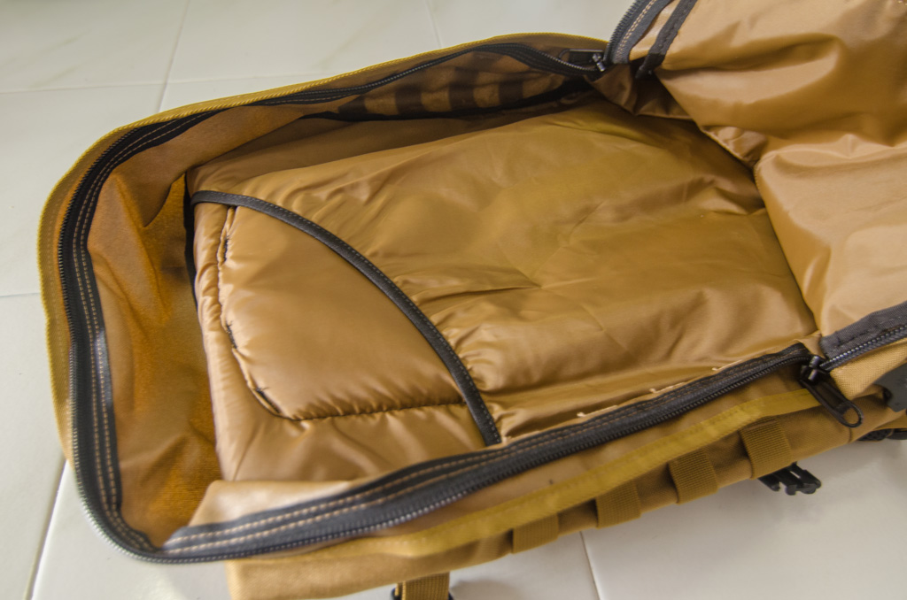 The main compartment of my CabinZero bag. There is a sleeve for laptop against the padded backing of the bag. Photo © Justin Teo.