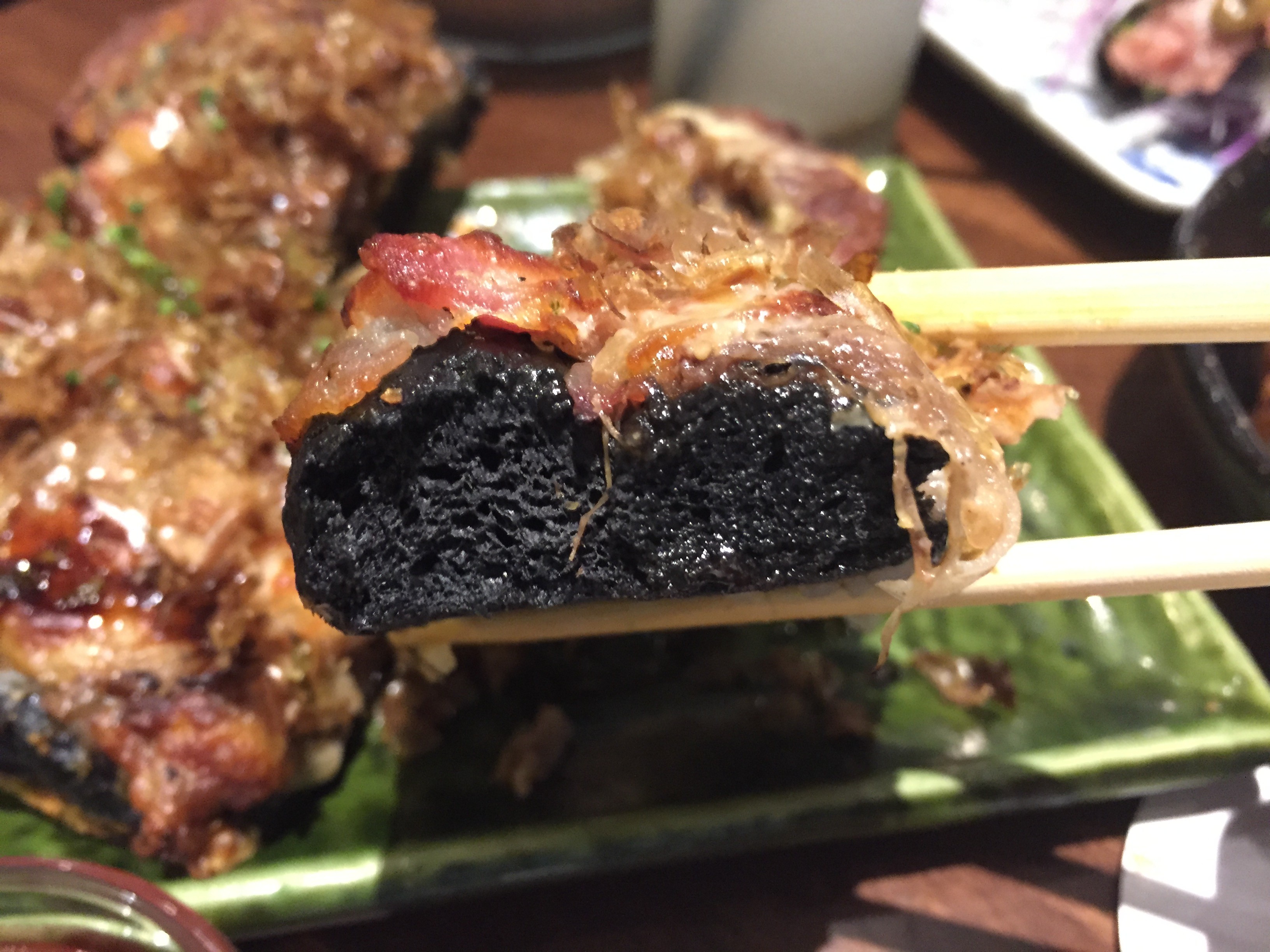 The Umami charcoal crust and me flaunting my chopsticks skillz
