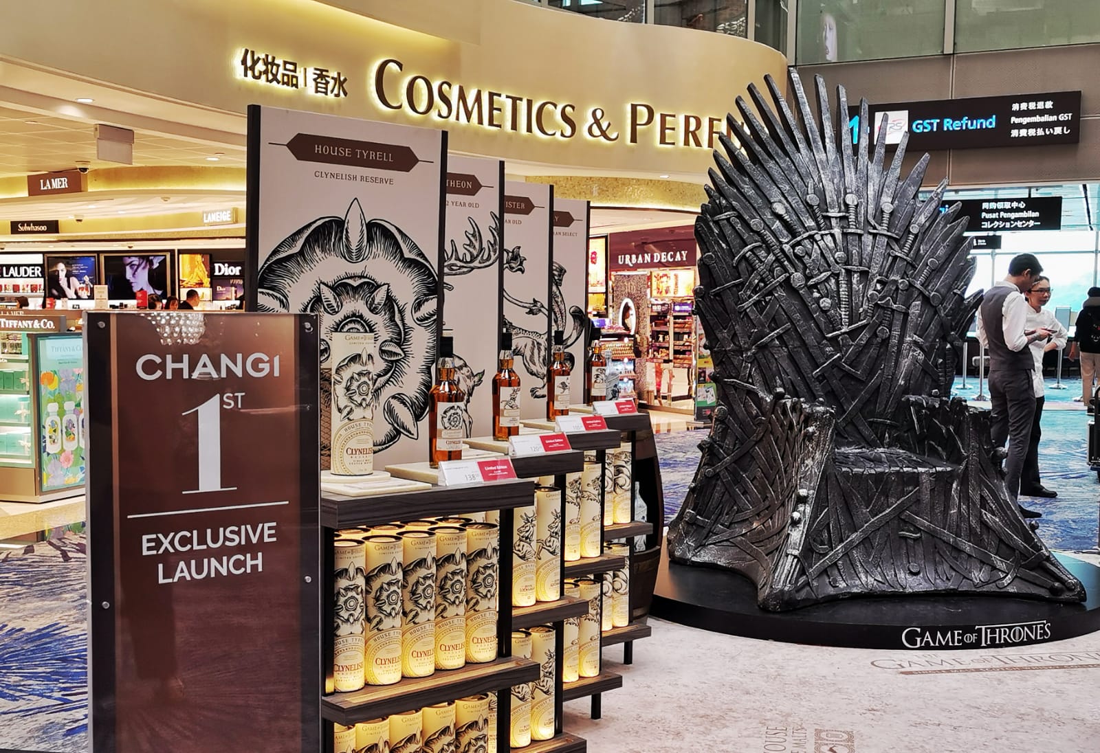 Winter Is Here World S First Game Of Thrones Pop Up At Changi