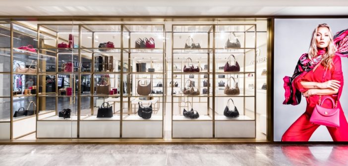 Karu announcer At sige sandheden Aigner Reopens a Gilded-Toned Flagship Store at Paragon in Singapore - Asia  361