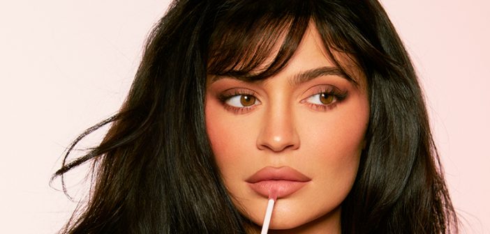 Kylie Cosmetics Makes a Glamorous Entrance in Singapore